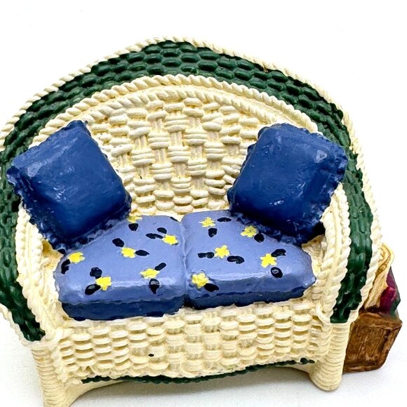 Avon Vtg Victorian Memories Collection Miniature Terrace Set Furniture Bonus Pc - Picture 5 of 16